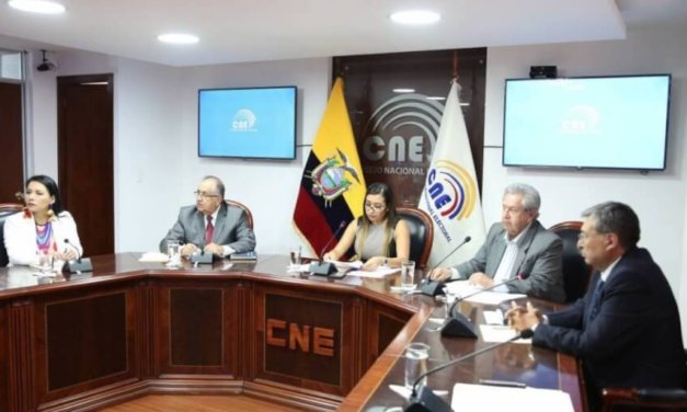 [Ecuador] CNE avanza con depuración al padrón electoral: «Al menos unos 71.000 electores saldrían de las listas de votantes»
