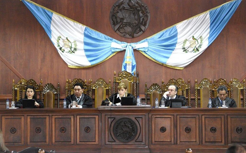 (Guatemala) Diputados preparan iniciativa para consultar  la disolución de la Corte de Constitucionalidad