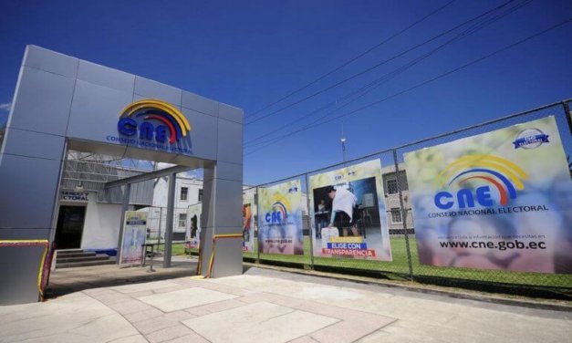(Ecuador) Candidatos al CNE intentan deslegitimar impugnaciones
