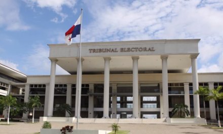 (Panamá) Cuatro de los cinco candidatos presidenciales firman el Pacto Ético Electoral