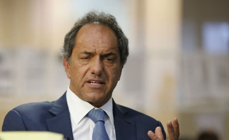 (Argentina) Daniel Scioli anunció su pre candidatura presidencial