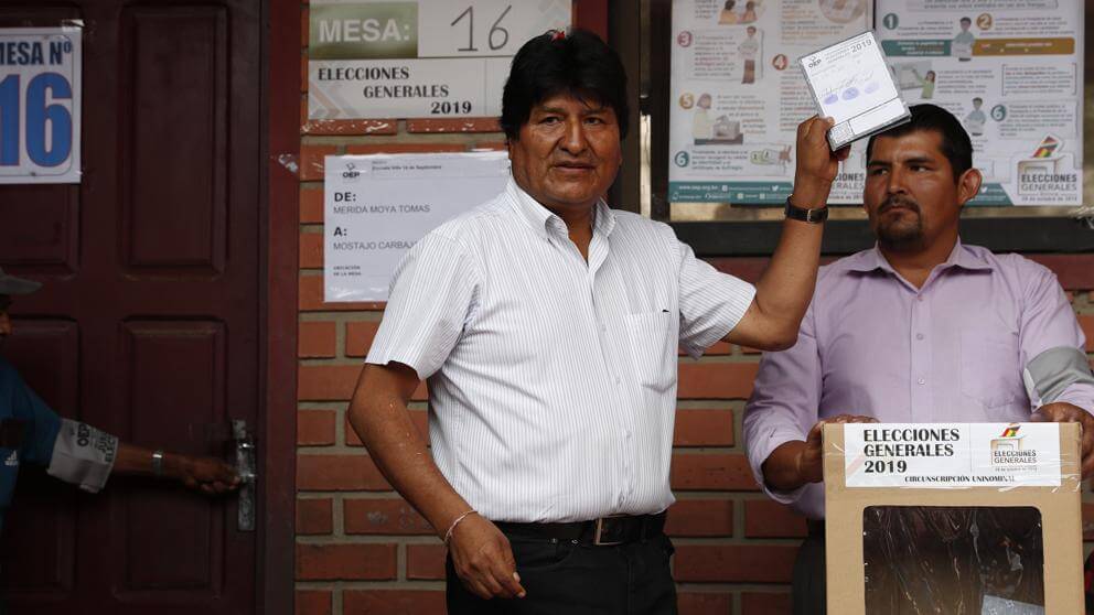 (Bolivia) Evo se declara triunfador de las elecciones en Bolivia y se resiste a aceptar segunda vuelta: «confiamos en el voto del campo»