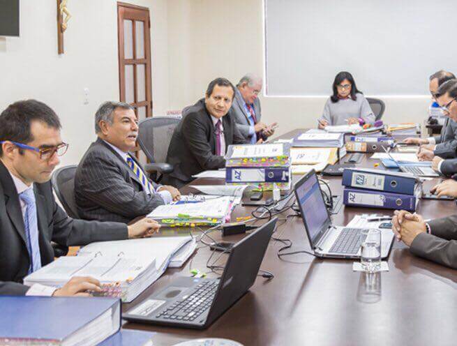(Colombia) CNE abrió investigación contra el candidato a la alcaldía de Medellín Luis Santiago Gómez Barrera por desconocer las disposiciones que en materia de propaganda electoral