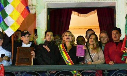 (Bolivia) Jeanine Áñez asume la presidencia con el aval del TCP