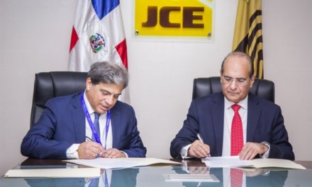 (República Dominicana) JCE y empresa española ALHAMBRA EIDOS suscriben contrato para auditoría forense Voto Automatizado