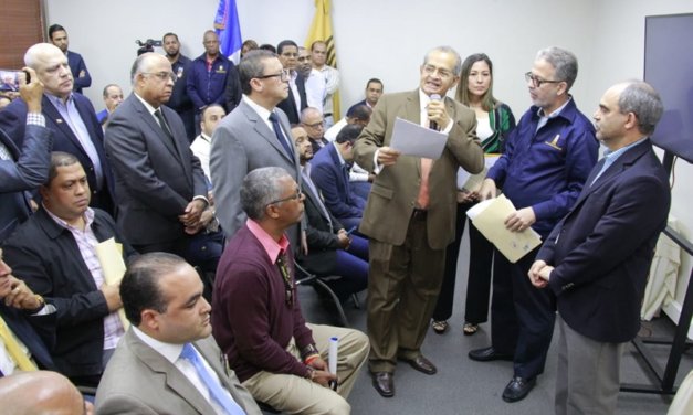 (República Dominicana) JCE presenta modelo de Voto Automatizado con orden de los partidos para elecciones municipales 2020