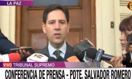 (Bolivia) El presidente del TSE, Salvador Romero, dijo que las encuestas pueden difundirse hasta una semana antes del verificativo electoral, es decir, hasta el 26 de abril