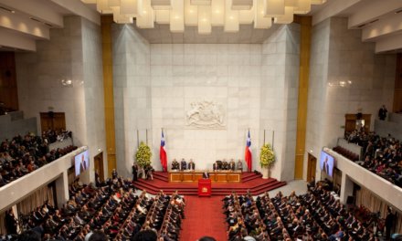 (Chile) Cámara despacha a ley reforma que aplaza el plebiscito tras tenso debate