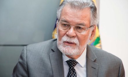 (Ecuador) El vicepresidente del CNE, Enrique Pita, trabaja en una propuesta de voto telemático