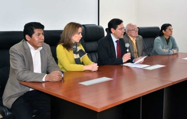 (Bolivia) Autoridades y funcionarios del TSE y TED se capacitan en un curso en línea para tutores virtuales