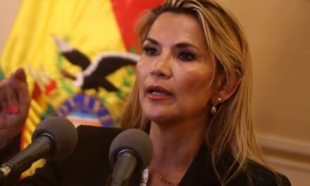 (Bolivia) Jeanine Añez bajó su candidatura a la presidencia de Bolivia: «Si no nos unimos, vuelve Morales»