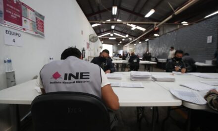 (México) INE inicia con la verificación de firmas de las consultas populares