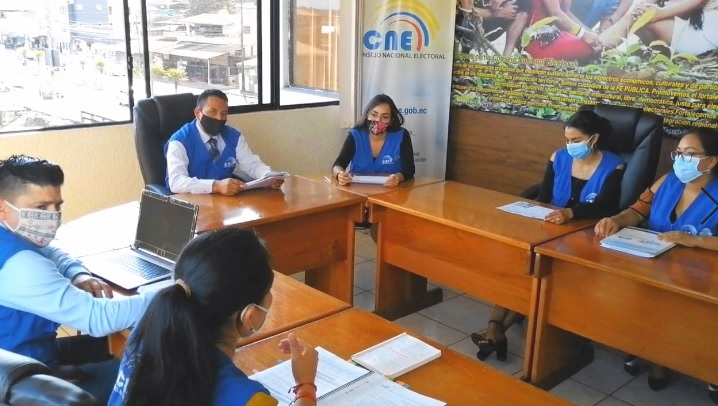 (Ecuador) Culminó el plazo para entrega de documentos de inscripción de candidaturas para los comicios de 2021