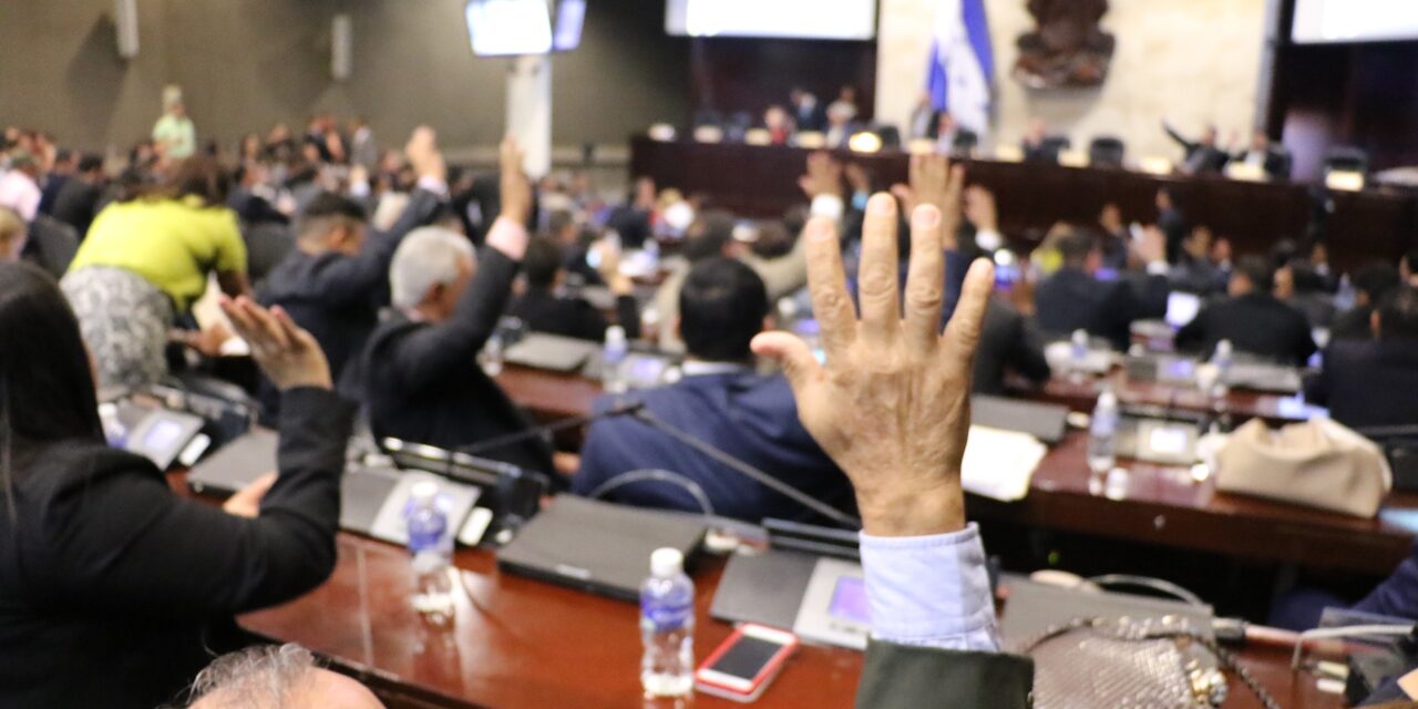 [Honduras] Sin consultar con el CNE: Diputados prorrogaron la entrega de nómina de candidatos