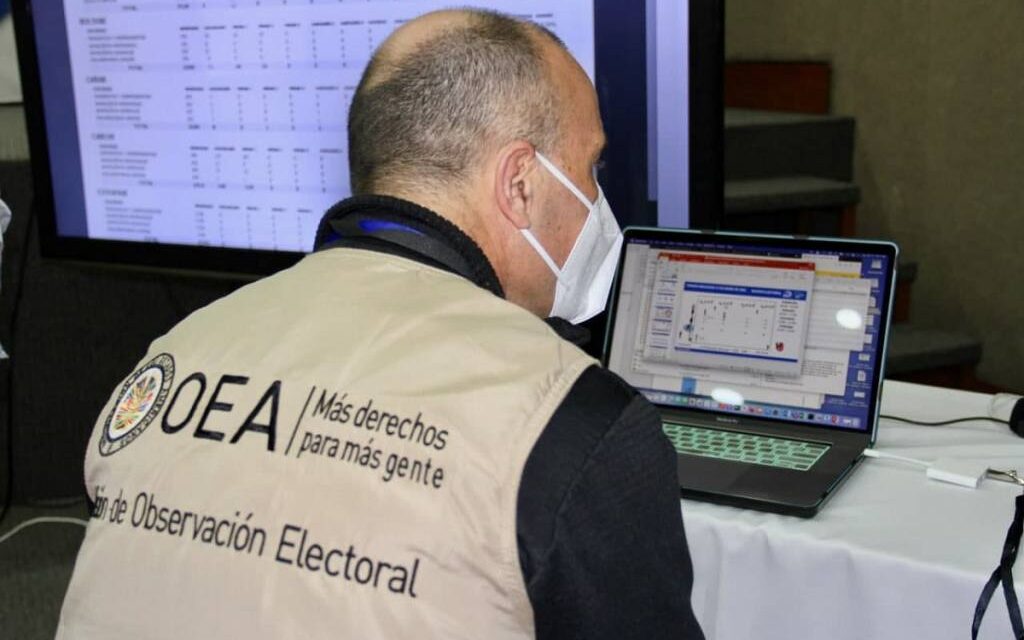 [Ecuador] Cerca de 3.000 observadores vigilarán el proceso electoral