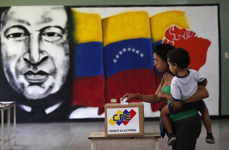 [Venezuela] Súmate denunció irregularidades en la selección de candidatos al CNE: 53,3% milita en el PSUV
