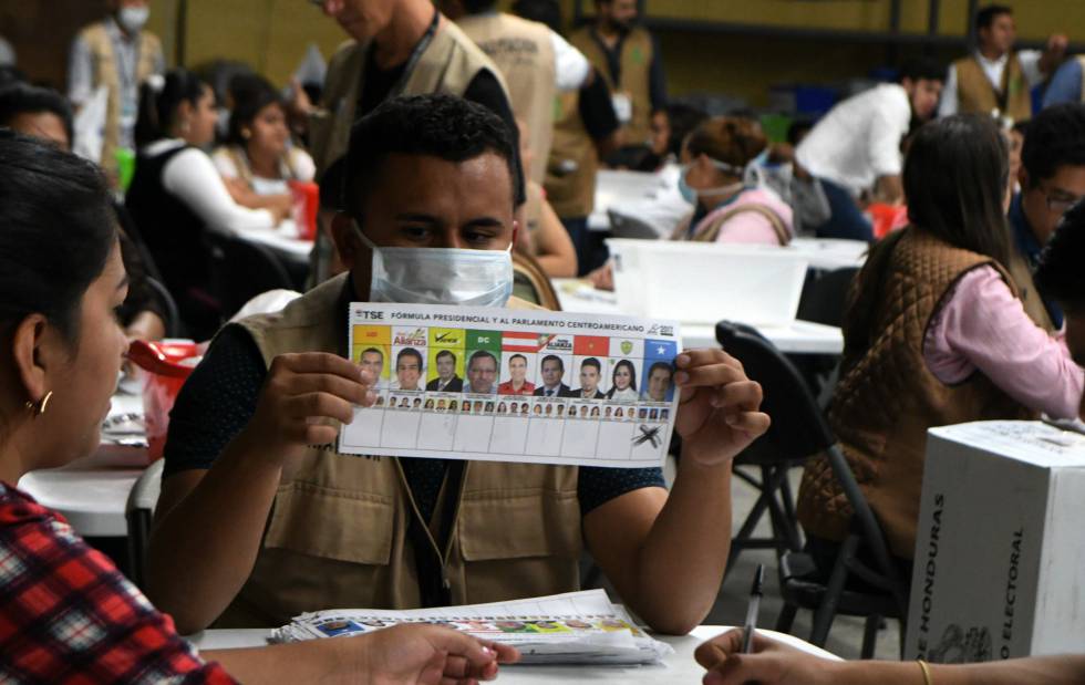 [Honduras] CNE inicia reconteo de más de 12 mil actas electorales
