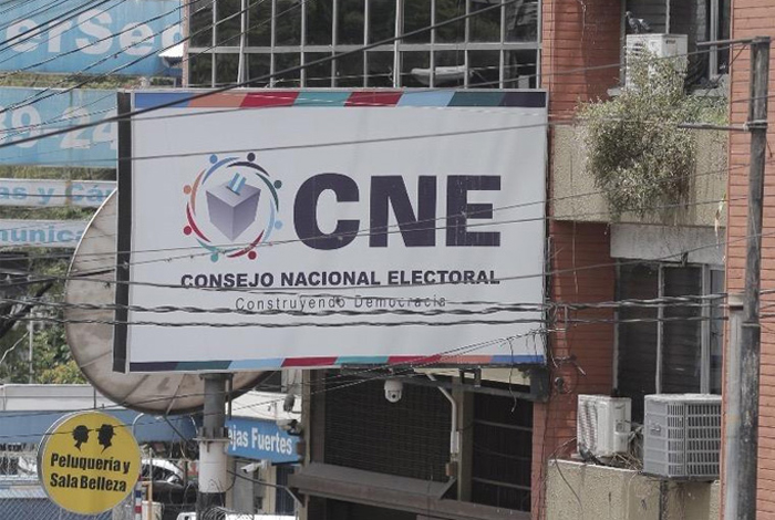 [Honduras] CNE concluye el proceso de apertura de maletas y escaneo de actas
