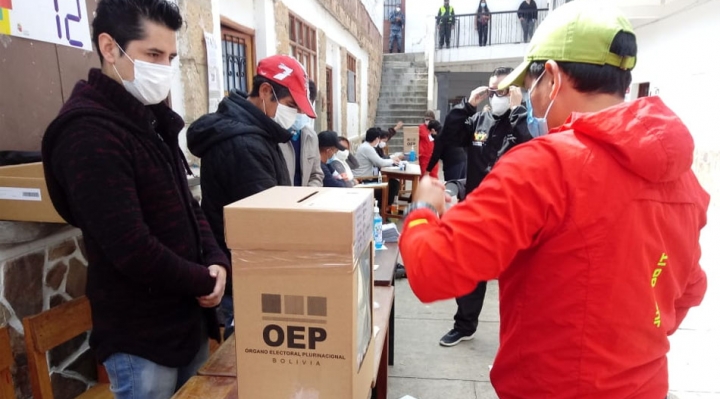 [Bolivia] Observa Bolivia presenta informe final sobre las elecciones subnacionales ante el TSE