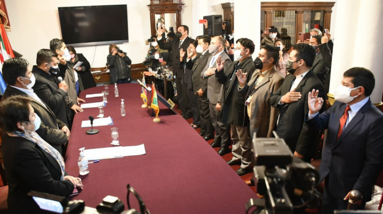 [Bolivia] Presidente designa a vocales de los TED, pese a que la Ley 018 prevé «inamovilidad»