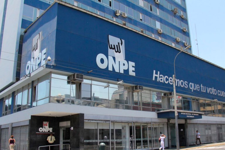 [Perú] ONPE expidió kit electoral para referéndum sobre nueva Constitución