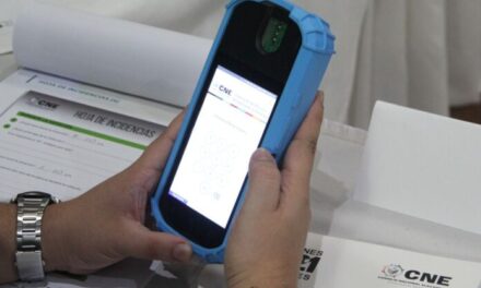 [Honduras] Capacitan a instructores de JRV sobre uso del sistema biométrico