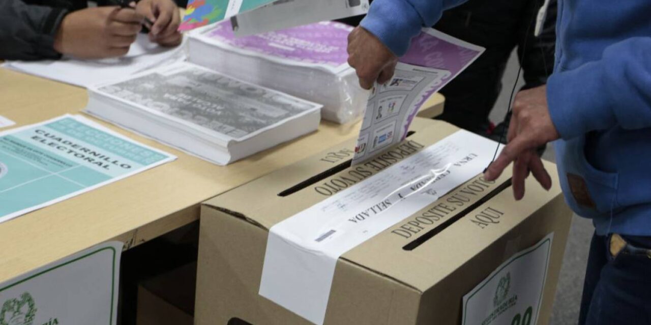 [Colombia] Partidos que van a consultas podrán avalar varios precandidatos