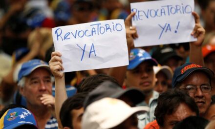 [Venezuela] Los promotores del revocatorio a Maduro pidieron reactivar el proceso: “Las actuaciones del CNE son un golpe a la Constitución”