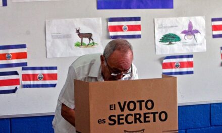 [Costa Rica] Costarricenses escogen presidente de un inédito abanico de 25 candidatos