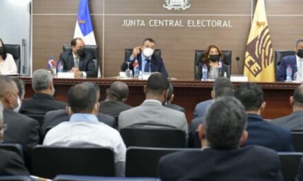 [República Dominicana] Hay 4 propuestas para distribuir dinero a partidos