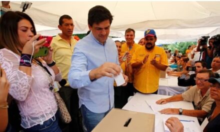 Opositor pide crear un registro electoral de venezolanos en el exterior